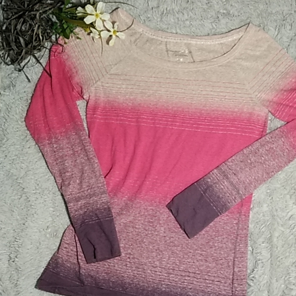 🎋American Eagle Long Sleeved Tee